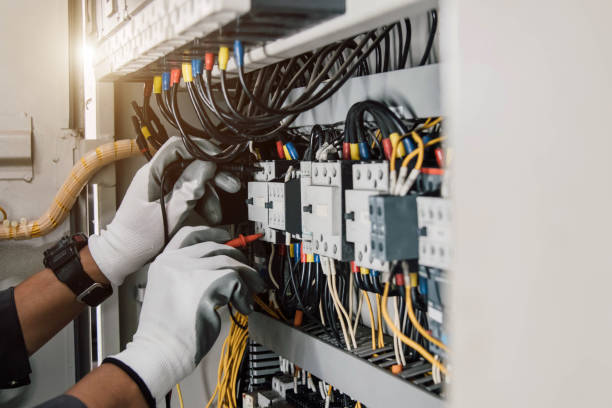 Best Circuit Breaker Repair  in Holiday, FL